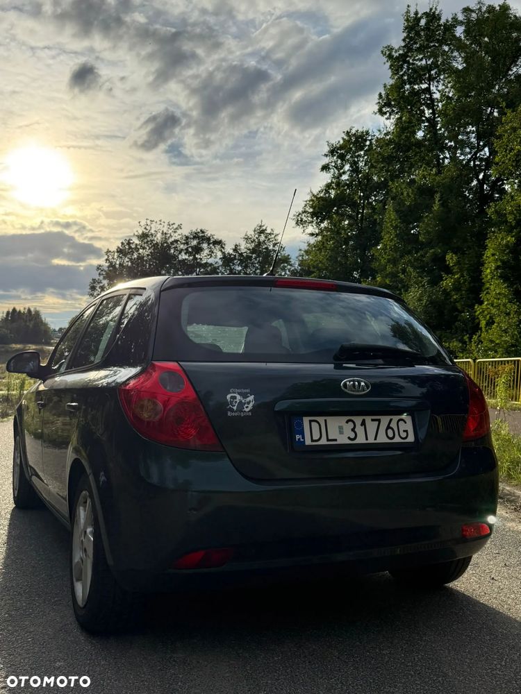 Kia Ceed Cee'd 1.6 Comfort - 4