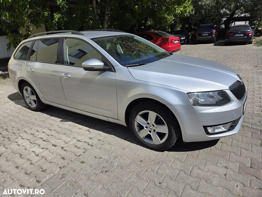 Skoda Octavia 2.0 TDI AMBITION DSG - 4