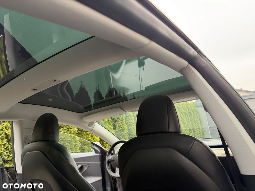 Tesla Model 3 Langstreckenbatterie Allradantrieb Dual Motor - 13