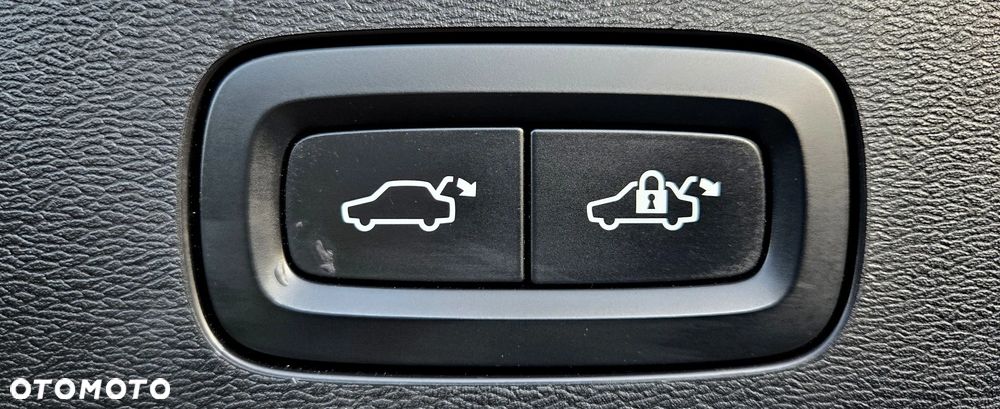 Volvo V60 D4 Geartronic Momentum Pro - 34