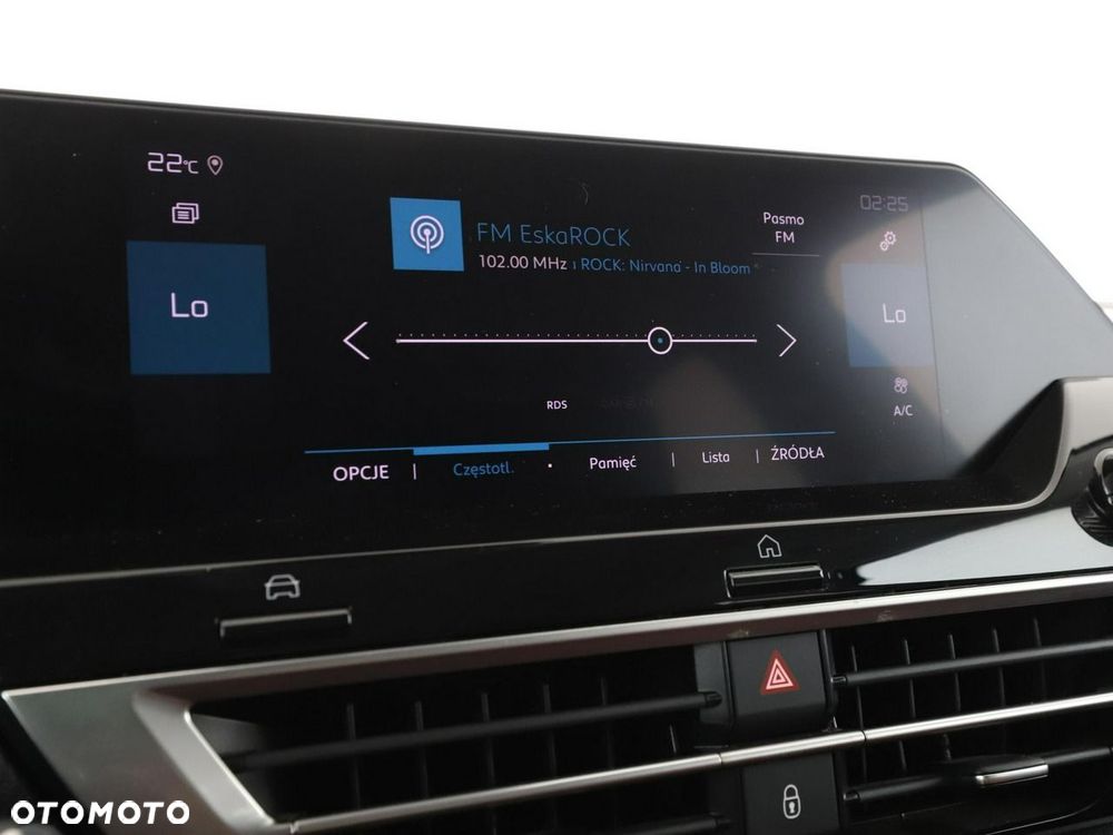 Citroën C4 PureTech 130 Stop&Start EAT8 SHINE - 24