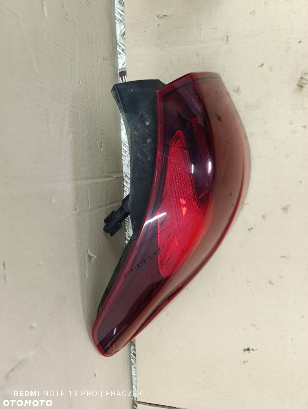LAMPA TYŁ TYLNA PRAWA LUB LEWA OPEL ASTRA IV KOMBI 13314051 - 7