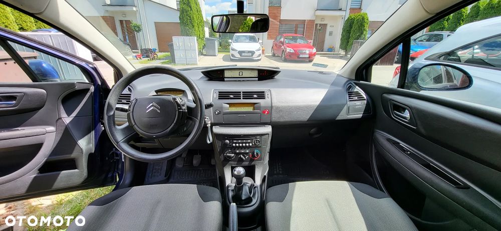 Citroën C4 1.4 16V Impress - 7