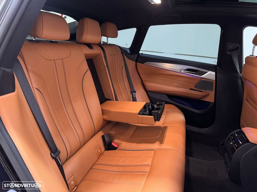 BMW 640 Gran Turismo d xDrive Pack M - 48