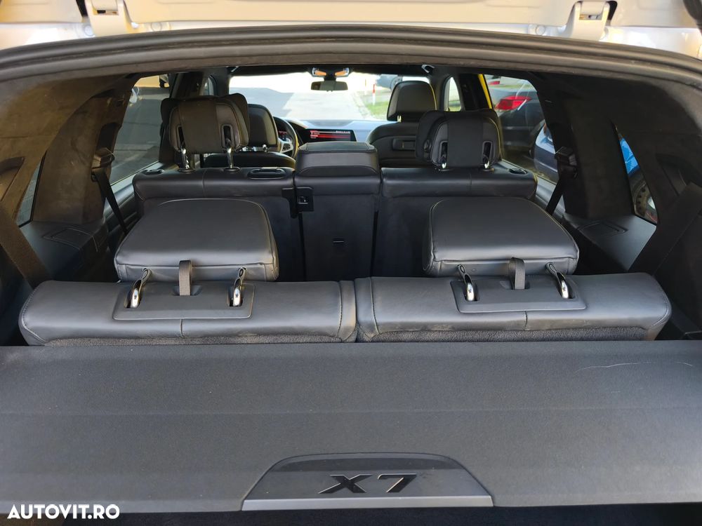 BMW X7 - 12
