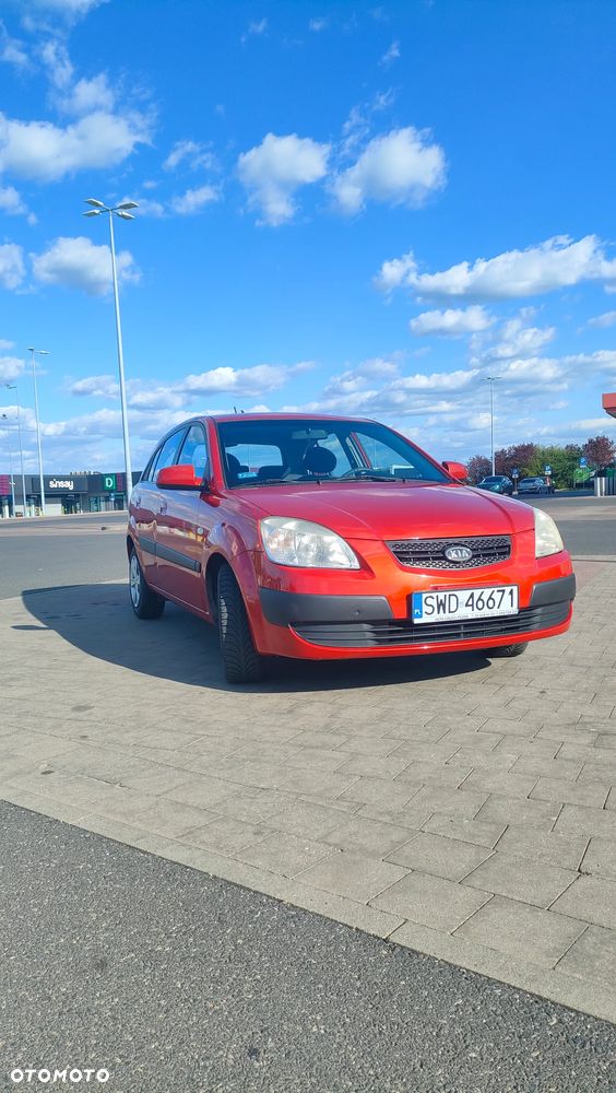 Kia Rio 1.4 / City - 2