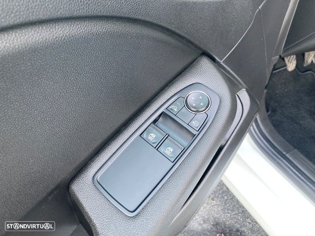 Renault Clio 1.0 TCe Evolution - 23