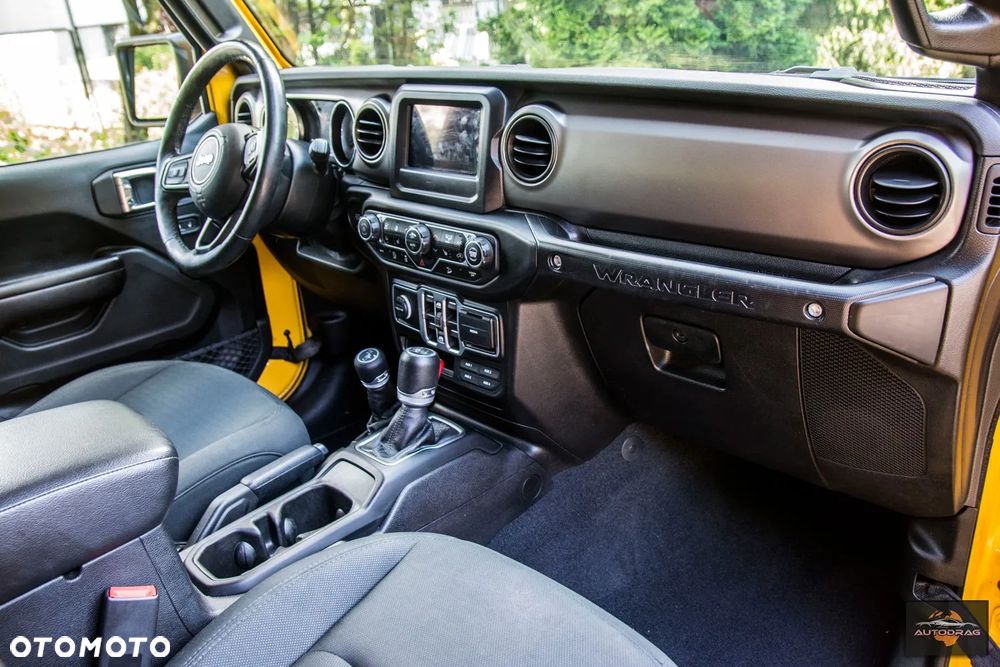 Jeep Wrangler - 14