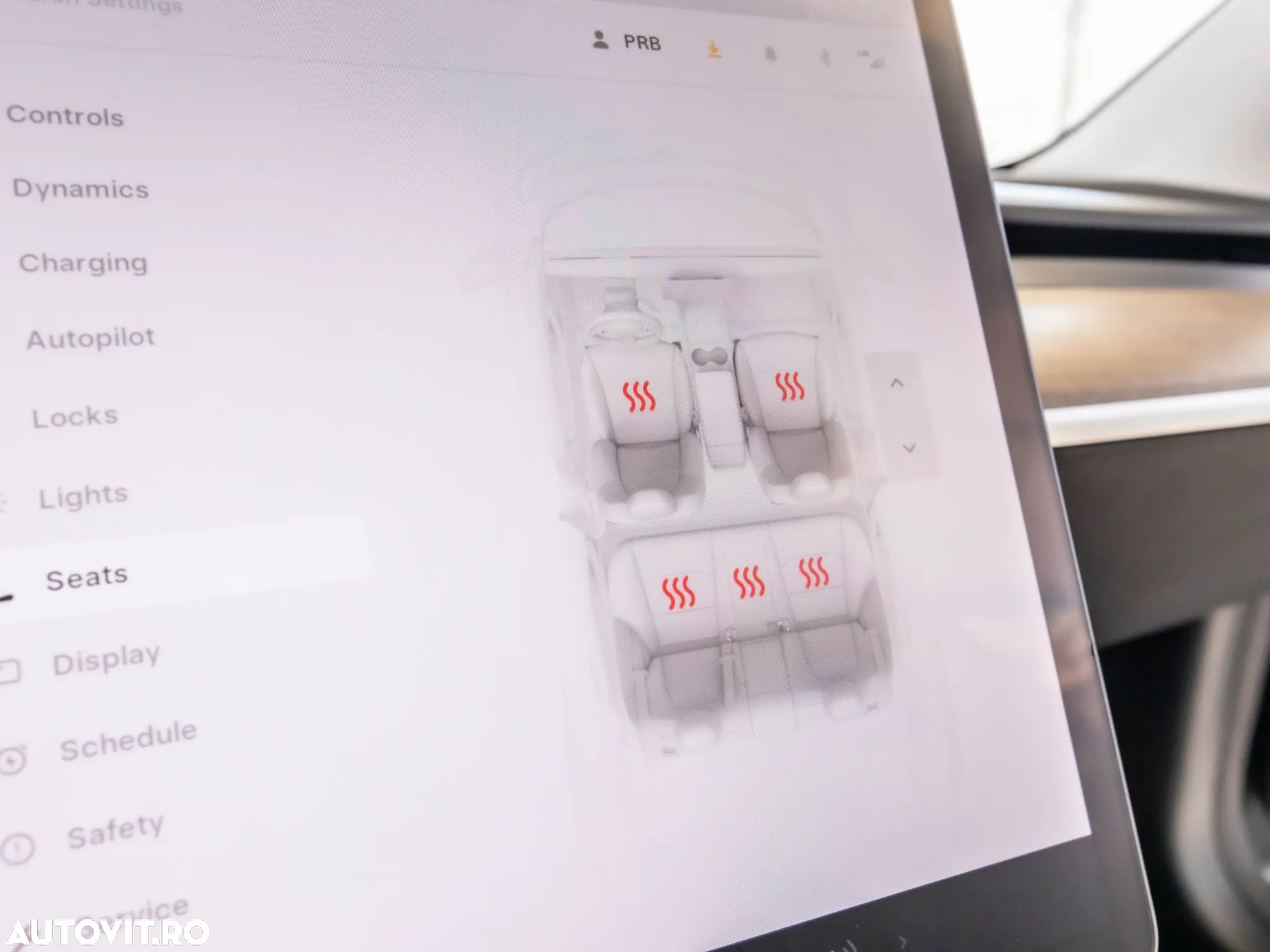 Tesla Model 3 Long Range - 28