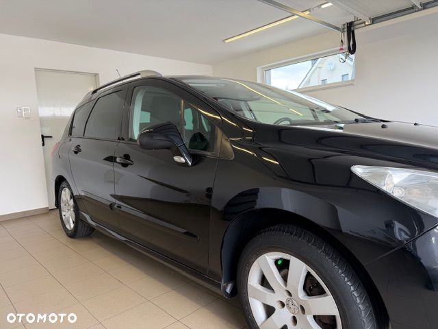Peugeot 308 1.6 Premium - 9