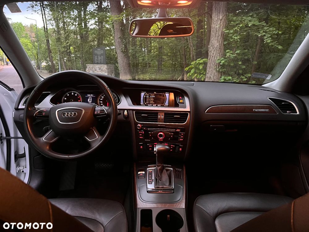 Audi A4 Limousine 2.0 TFSI quattro S tronic S line Sportpaket - 2
