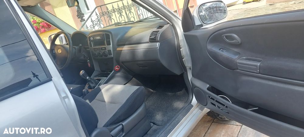 Suzuki Grand Vitara 2.0 TD Comfort Style - 6