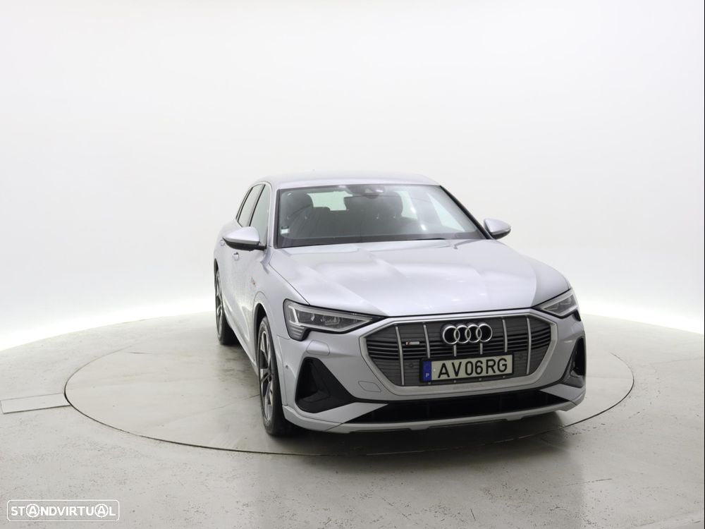 Audi e-tron 55 quattro S line - 11
