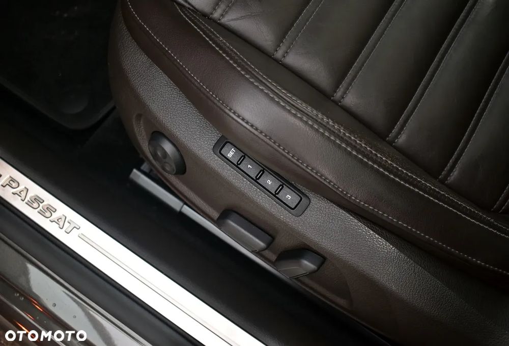 Volkswagen Passat 2.0 TDI Highline DSG - 11