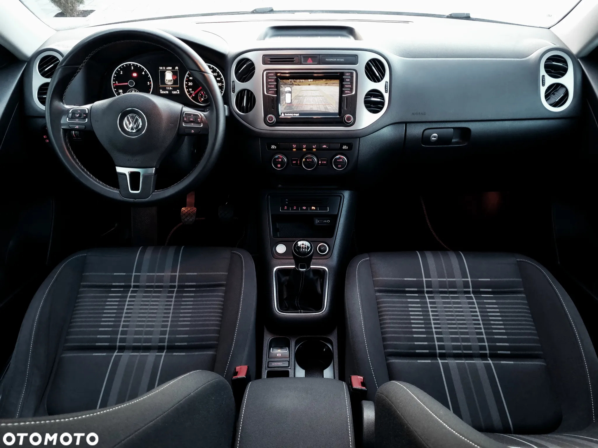 Volkswagen Tiguan 2.0 TDI SCR BlueMotion Technology Lounge Sport & Style - 16