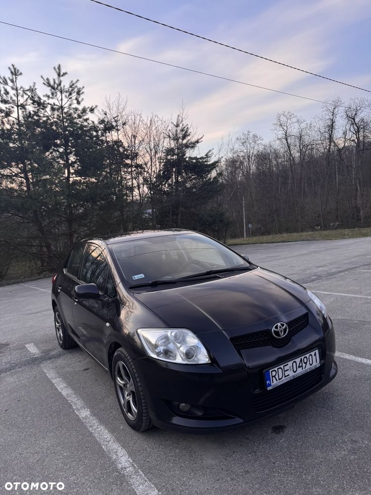 Toyota Auris 2.0 D-4D Luna - 1