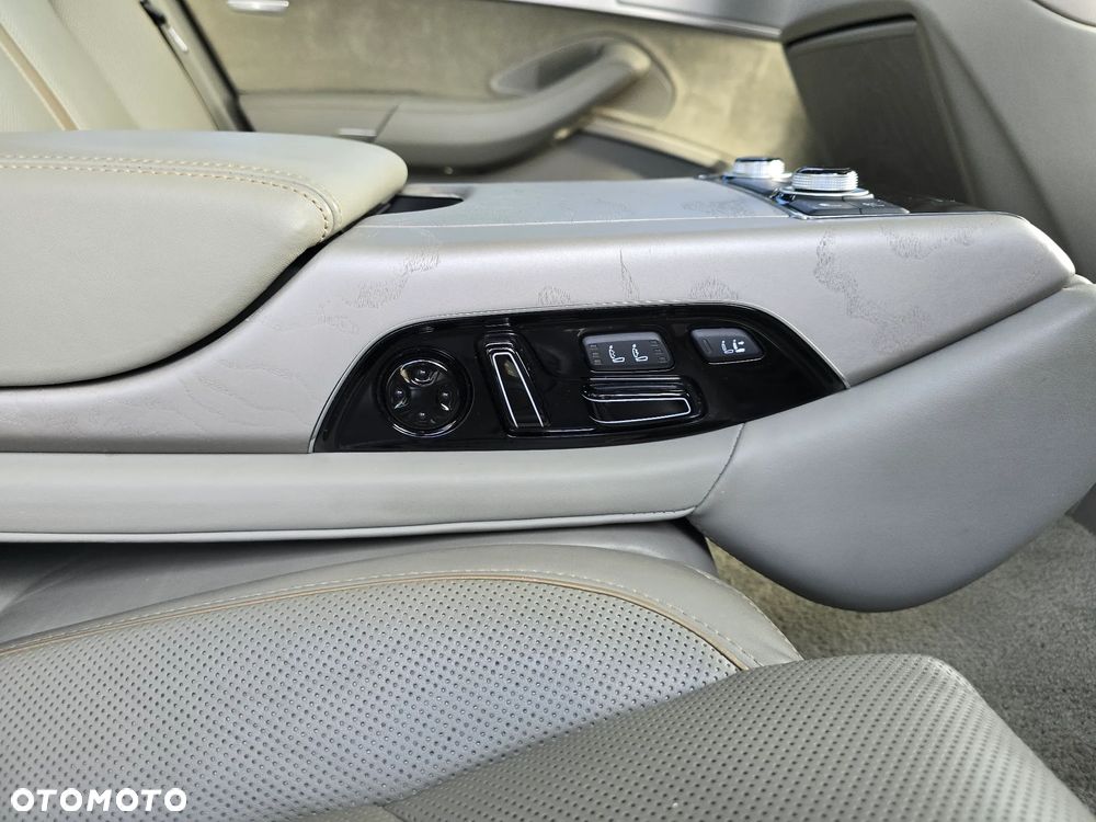 Audi A8 4.2 TDI clean diesel L Quattro - 27