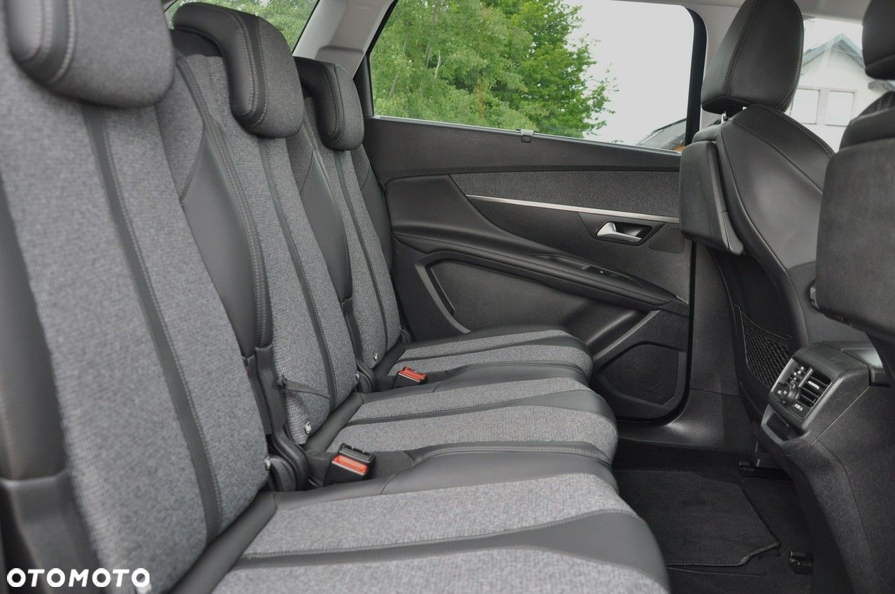 Peugeot 5008 HDI 115 Allure - 15