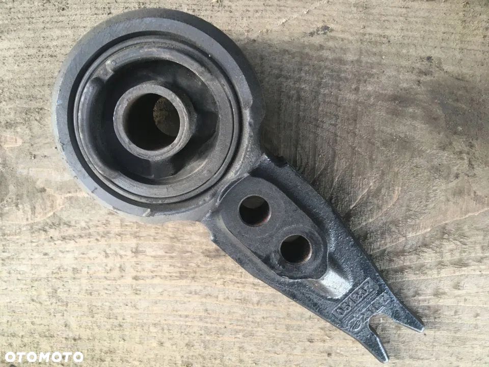ZAWIESZENIE KABINY na przód midlum dci - 1