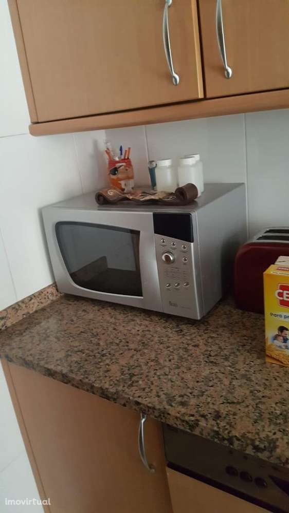 T2 - Apartamento T2  mobilado e equipado – a 1 minuto a pé do Metro - Grande imagem: 4/15
