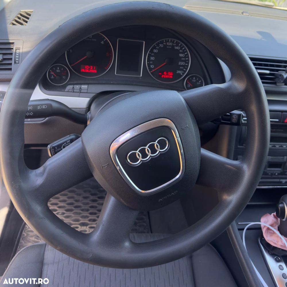 Audi A4 Avant - 4