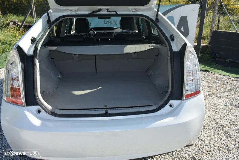 Toyota Prius 1.8 Plug-In Touch&Go - 17