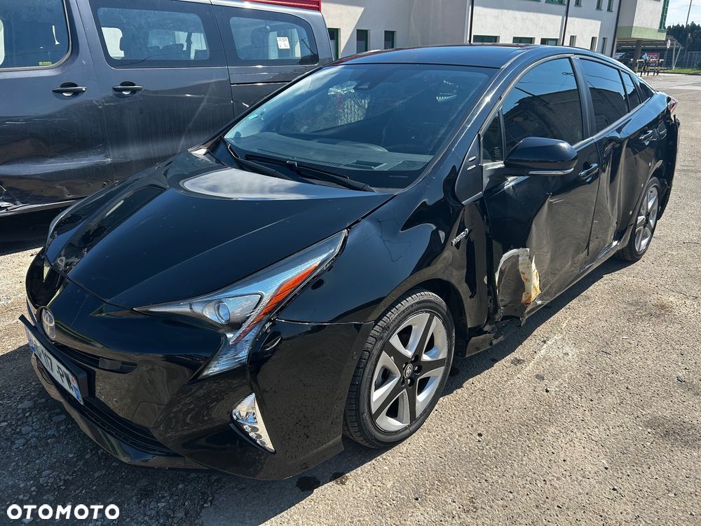Toyota Prius Hybrid - 6