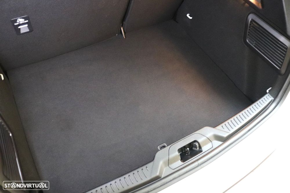 Ford Focus 1.0 EcoBoost ST-Line - 35