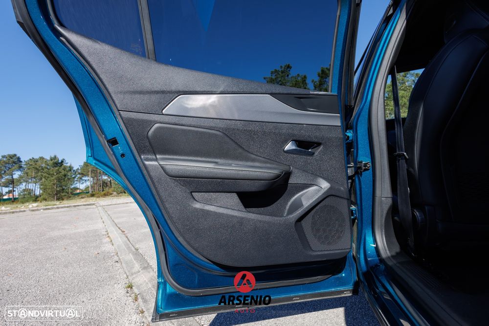 Peugeot 408 1.6 Hybrid GT e-EAT8 - 36