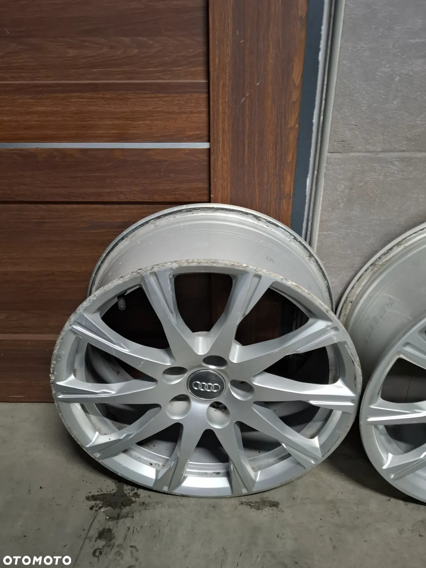 Alufelga Audi A4 B9  E7,5 Jx17H2 ET38 rok 2017 nr 8W0601025C - 3