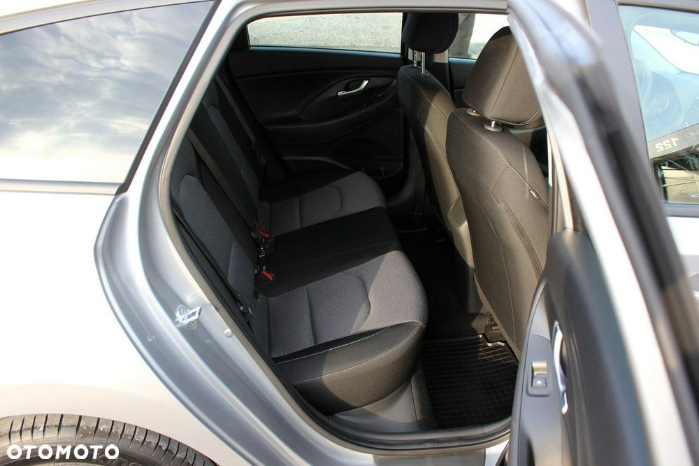 Hyundai i30 1.0 T-GDI Modern - 10