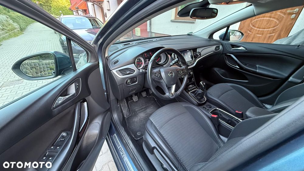 Opel Astra 1.6 CDTI Essentia - 21