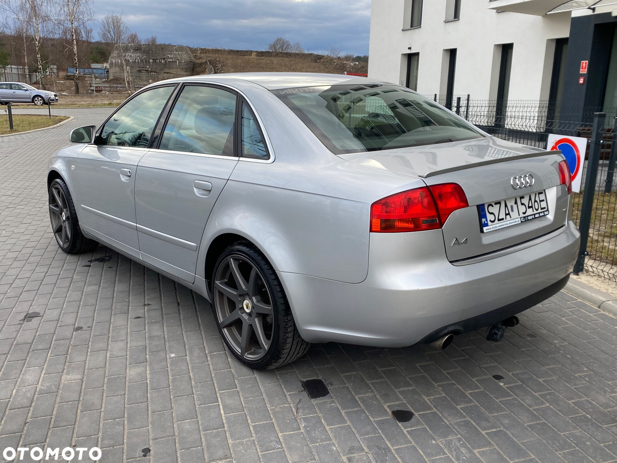 Audi A4 1.6 - 19