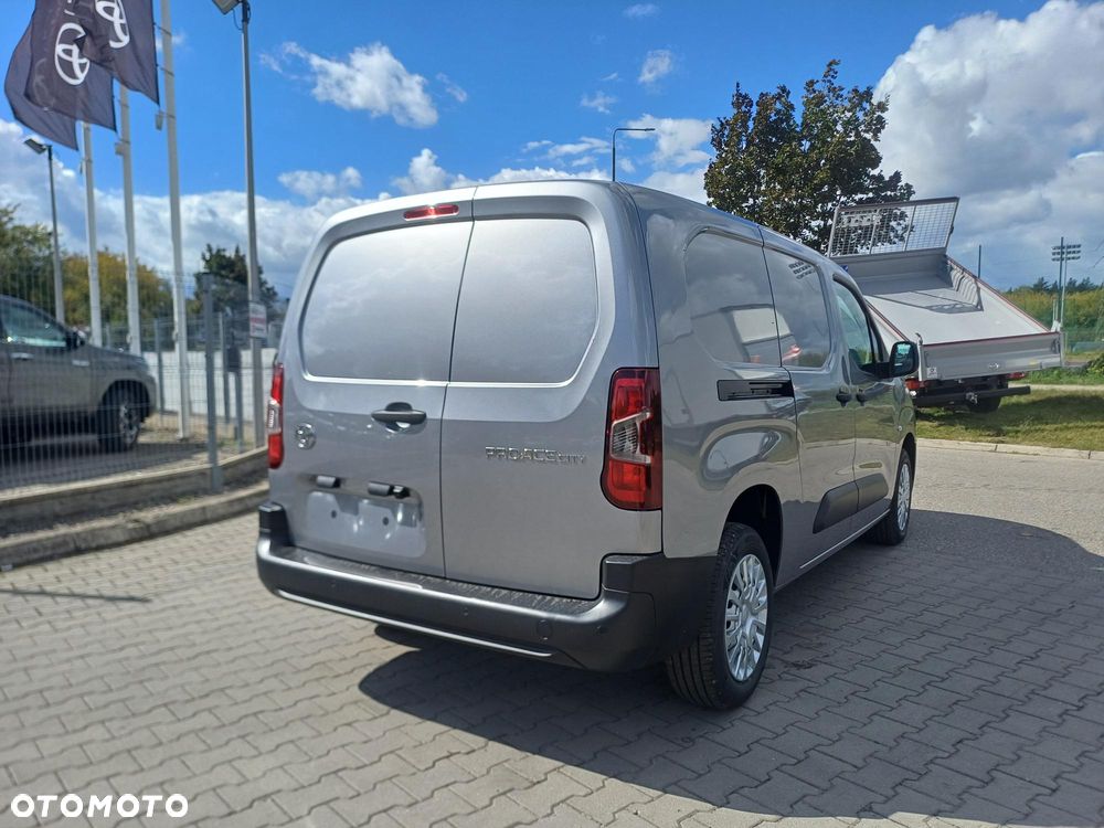 Toyota Proace City - 3