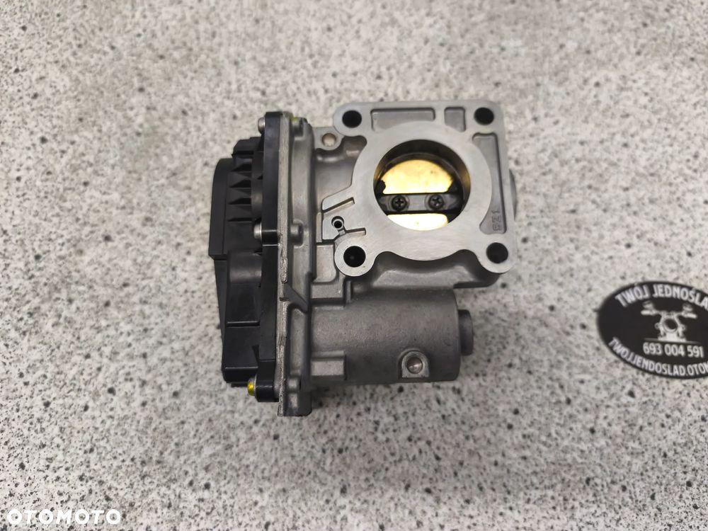 Przepustnica Triumph Trident 660 2022 - 6