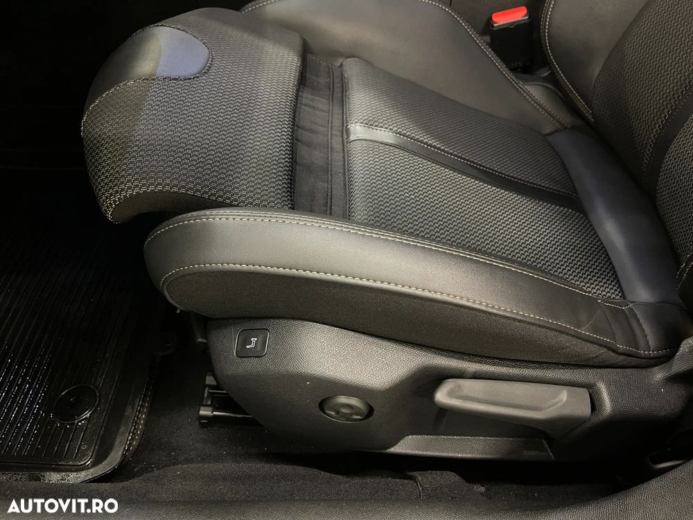 Peugeot 508 1.5 BlueHDI S&S EAT8 GT - 32