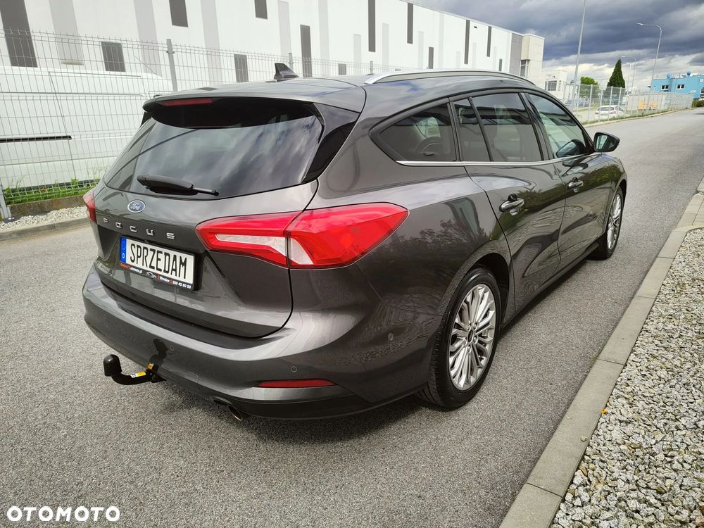 Ford Focus 1.5 EcoBoost STart-Stopp-System TITANIUM - 4