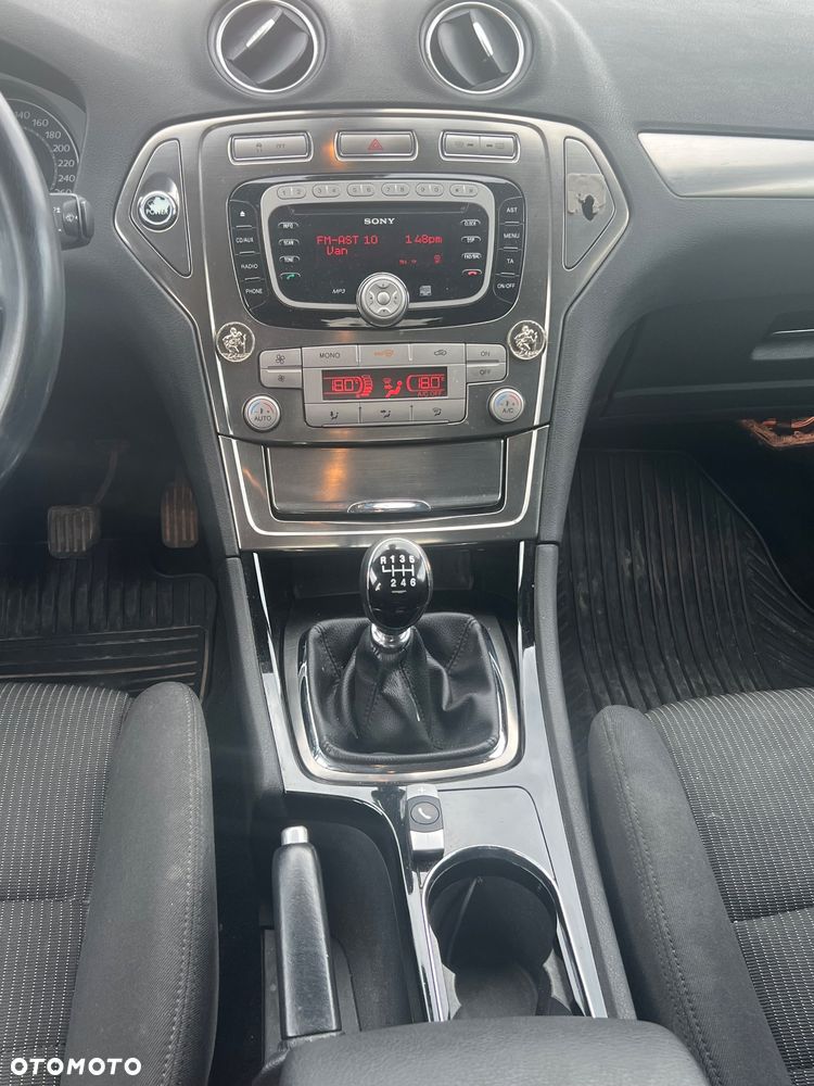 Ford Mondeo - 9