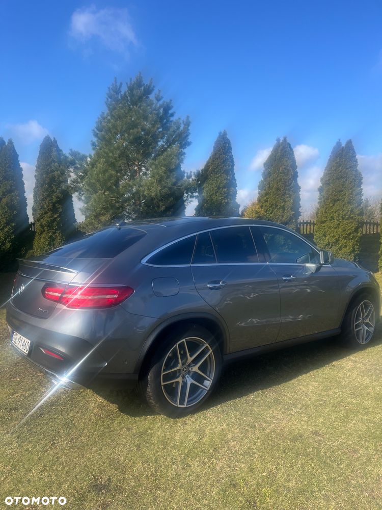 Mercedes-Benz GLE - 10