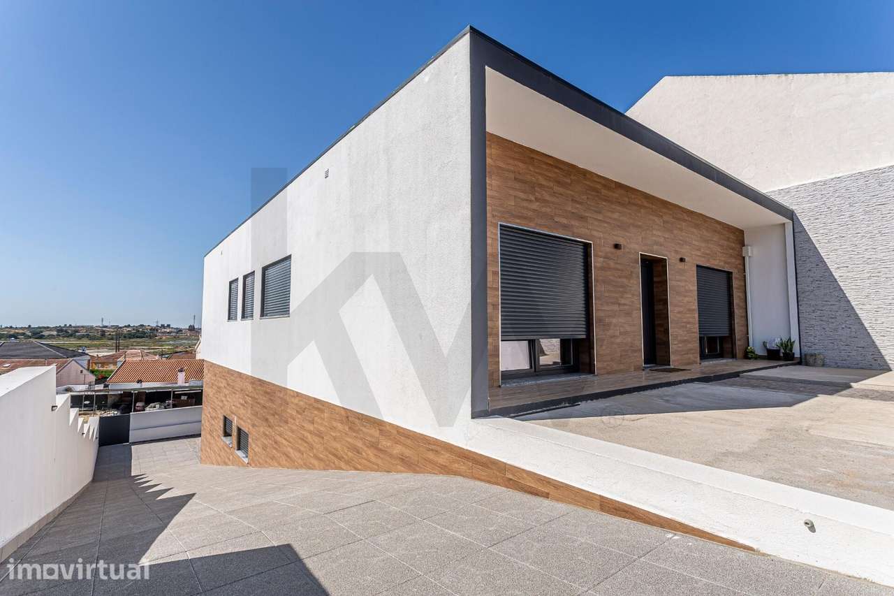 Moradia T3 Contemporânea | Construção de 2025 | Praias do Sado – Setúb - Grande imagem: 2/44
