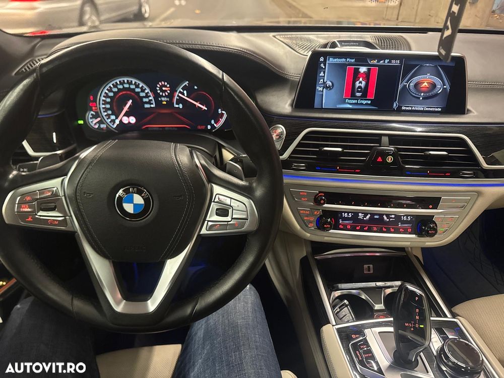 BMW Seria 7 750Ld xDrive - 11