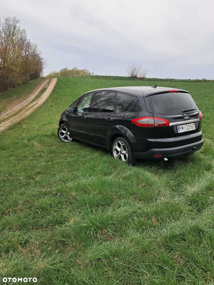 Ford S-Max - 8
