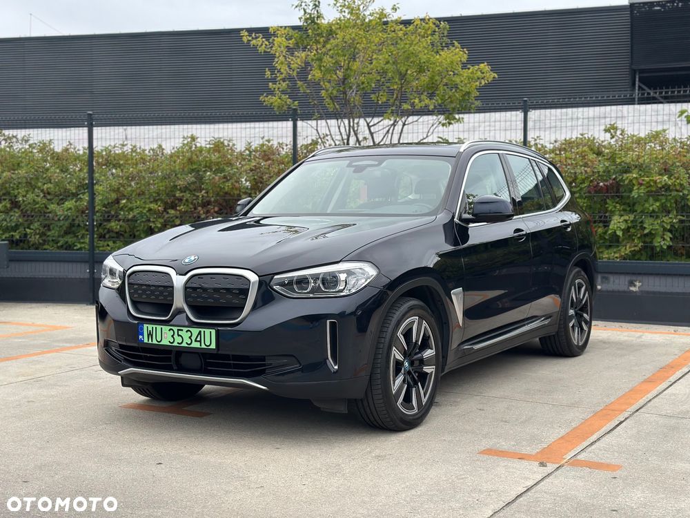 BMW iX3 - 1