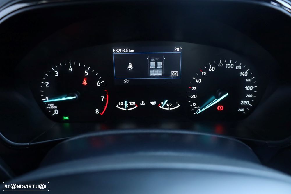 Ford Focus 1.0 EcoBoost MHEV ST-Line - 41
