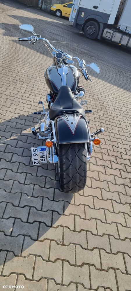 Harley-Davidson Softail Breakout - 8