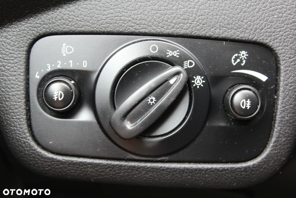 Ford Kuga 2.0 TDCi 2x4 Trend - 20