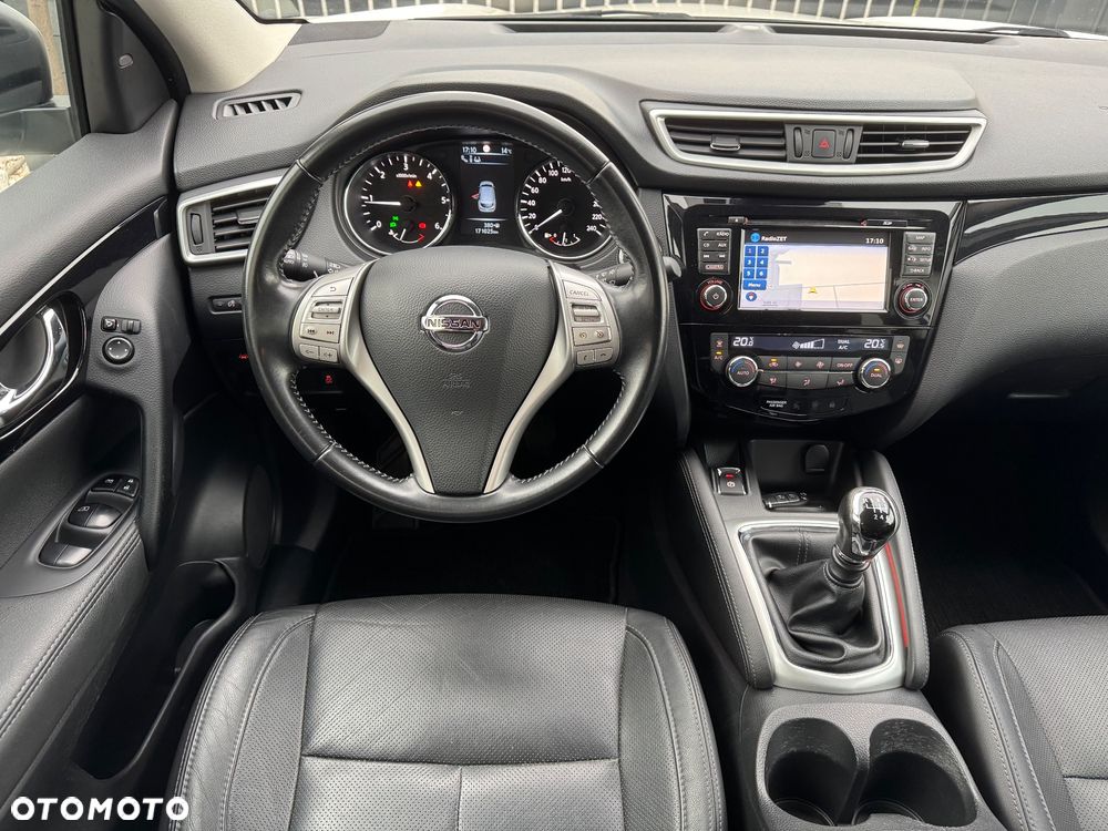 Nissan Qashqai 1.6 DCi TEKNA+ - 21