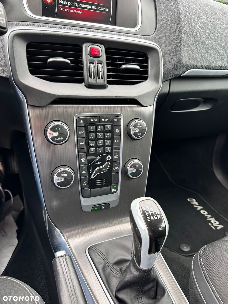 Volvo V40 D2 Kinetic - 23