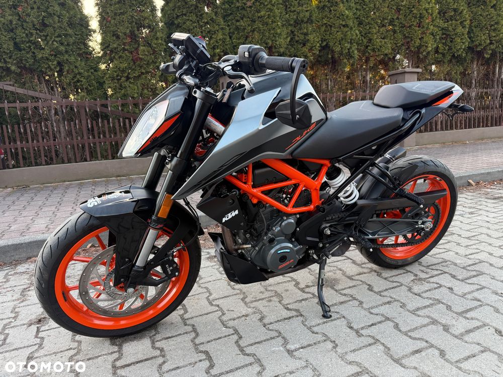 KTM Duke - 19