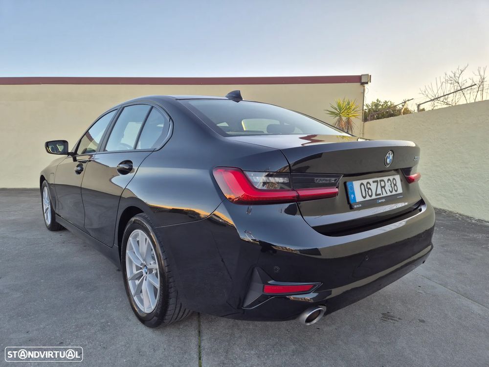 BMW 330 e Auto - 16